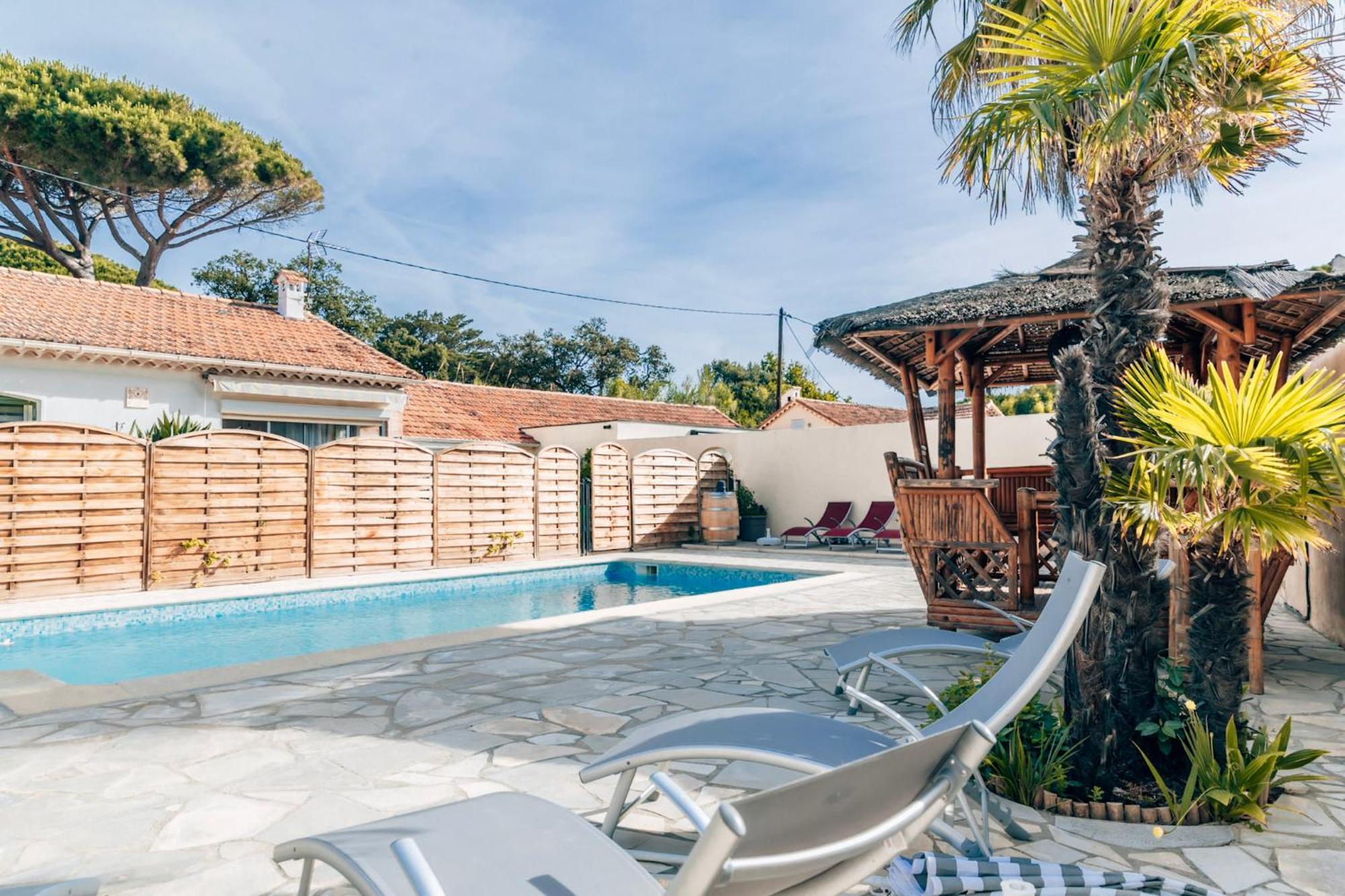 Reve D'Azur, Mazet En Bord De Mer, Parking, Piscine Partagee, Terrasse Bbq & Draps Inclus La Nartelle, 1 Salon, 1 Chambre, 1 Cuisine , 1 Sdb Sainte-Maxime Eksteriør billede