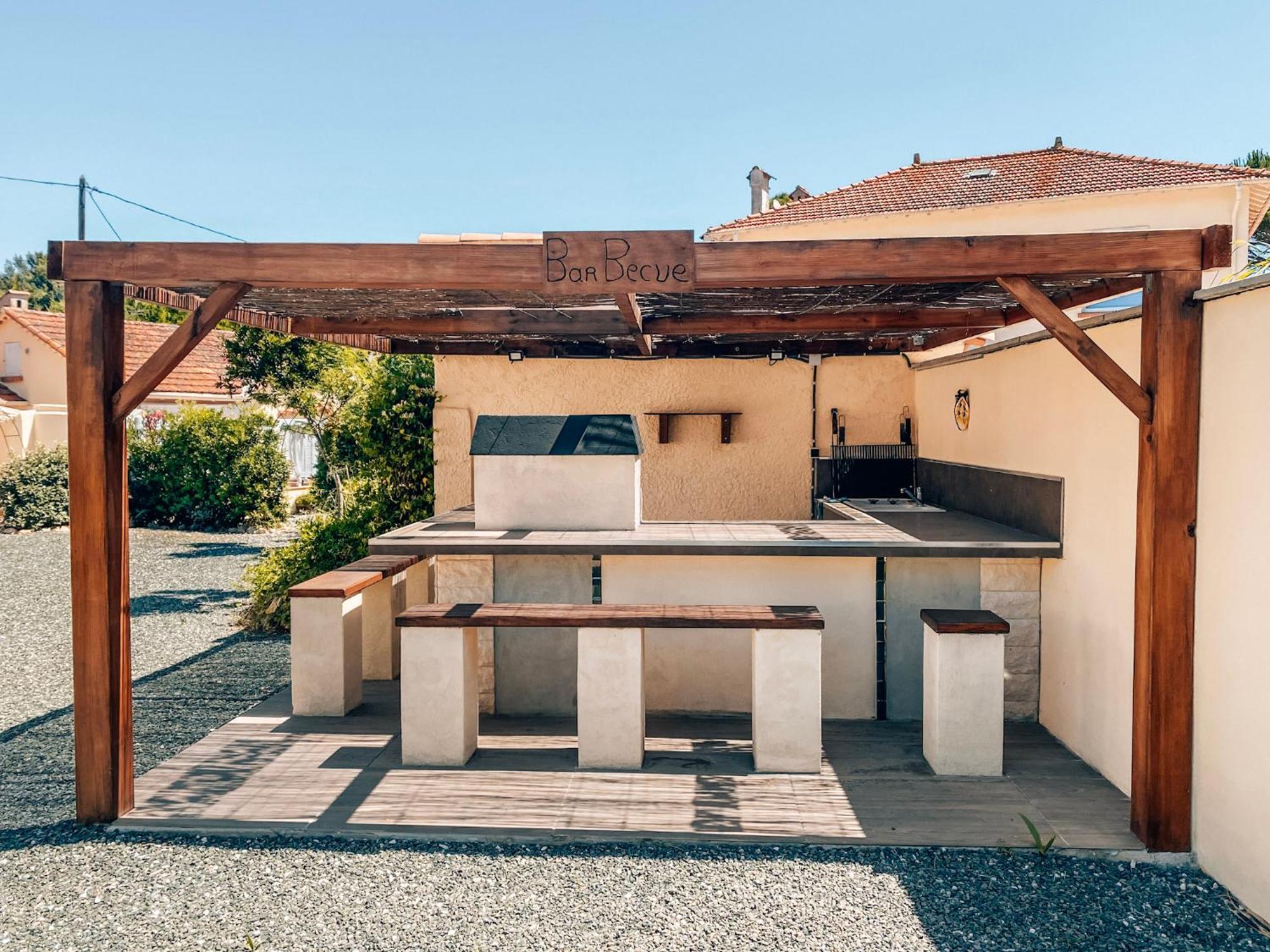Reve D'Azur, Mazet En Bord De Mer, Parking, Piscine Partagee, Terrasse Bbq & Draps Inclus La Nartelle, 1 Salon, 1 Chambre, 1 Cuisine , 1 Sdb Sainte-Maxime Eksteriør billede
