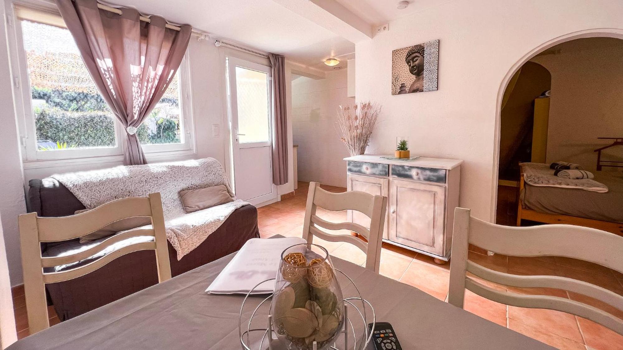 Reve D'Azur, Mazet En Bord De Mer, Parking, Piscine Partagee, Terrasse Bbq & Draps Inclus La Nartelle, 1 Salon, 1 Chambre, 1 Cuisine , 1 Sdb Sainte-Maxime Eksteriør billede