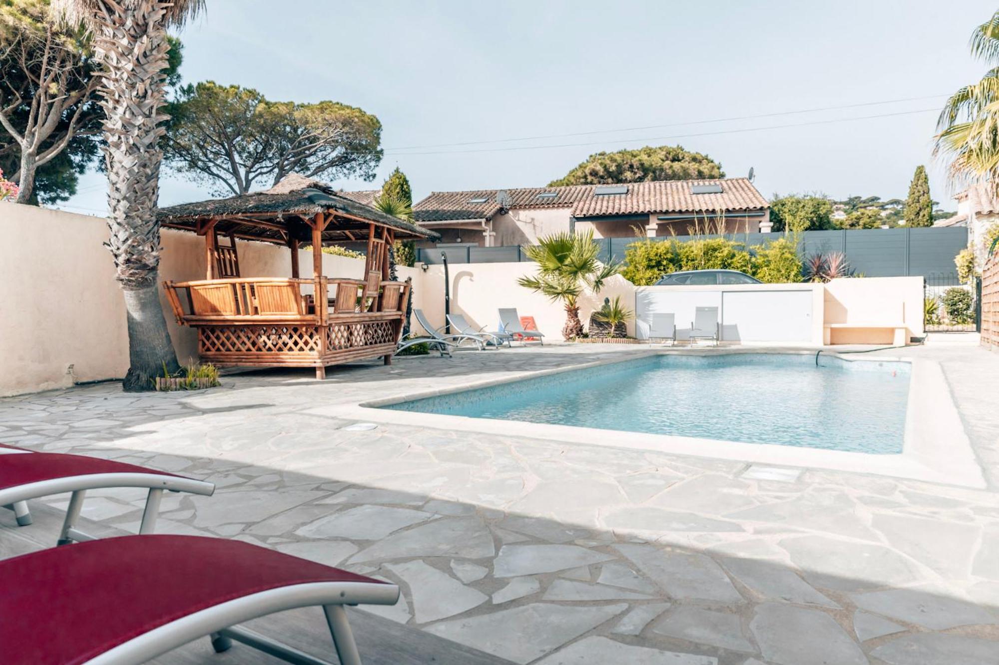Reve D'Azur, Mazet En Bord De Mer, Parking, Piscine Partagee, Terrasse Bbq & Draps Inclus La Nartelle, 1 Salon, 1 Chambre, 1 Cuisine , 1 Sdb Sainte-Maxime Eksteriør billede