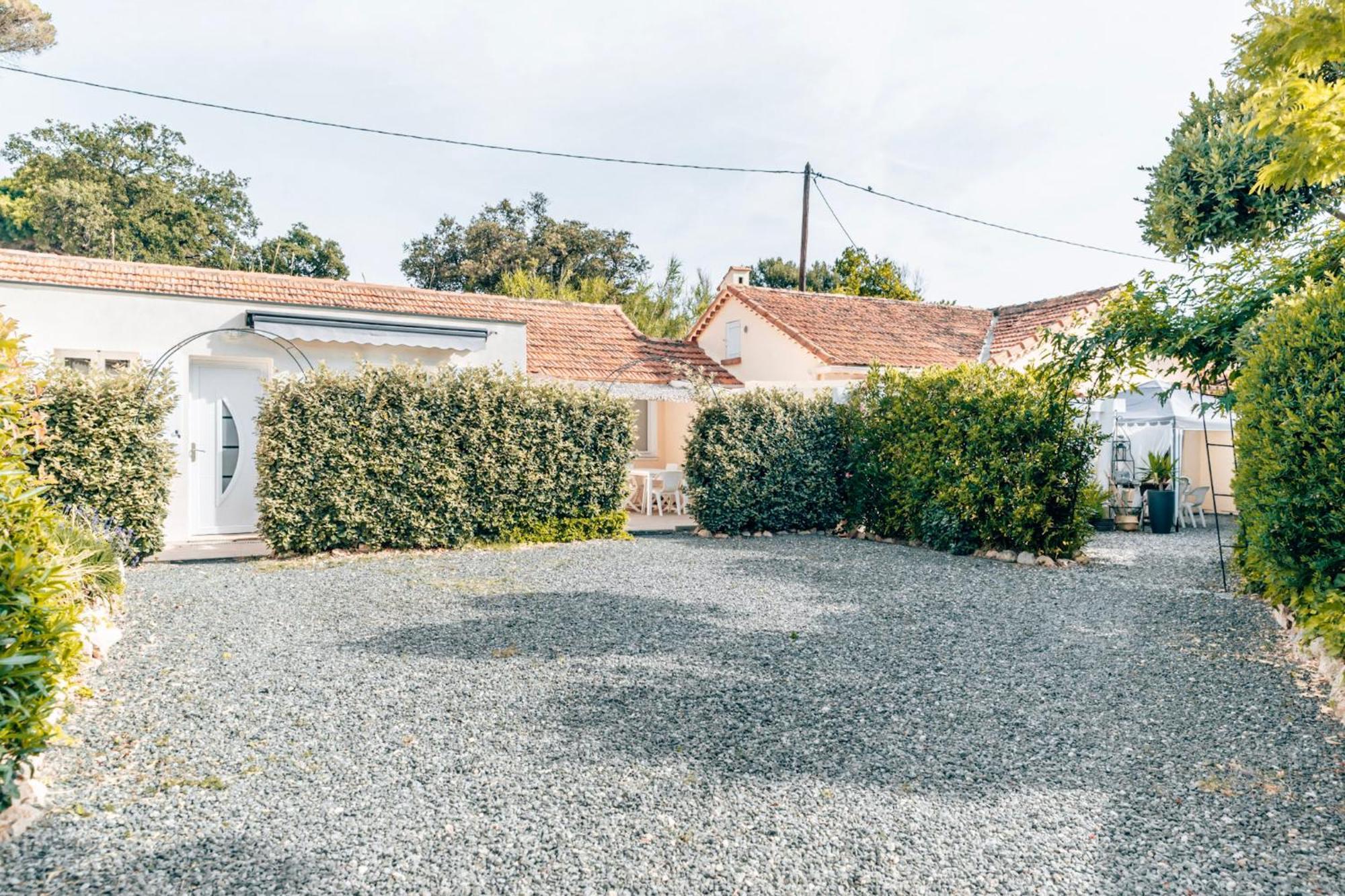 Reve D'Azur, Mazet En Bord De Mer, Parking, Piscine Partagee, Terrasse Bbq & Draps Inclus La Nartelle, 1 Salon, 1 Chambre, 1 Cuisine , 1 Sdb Sainte-Maxime Eksteriør billede