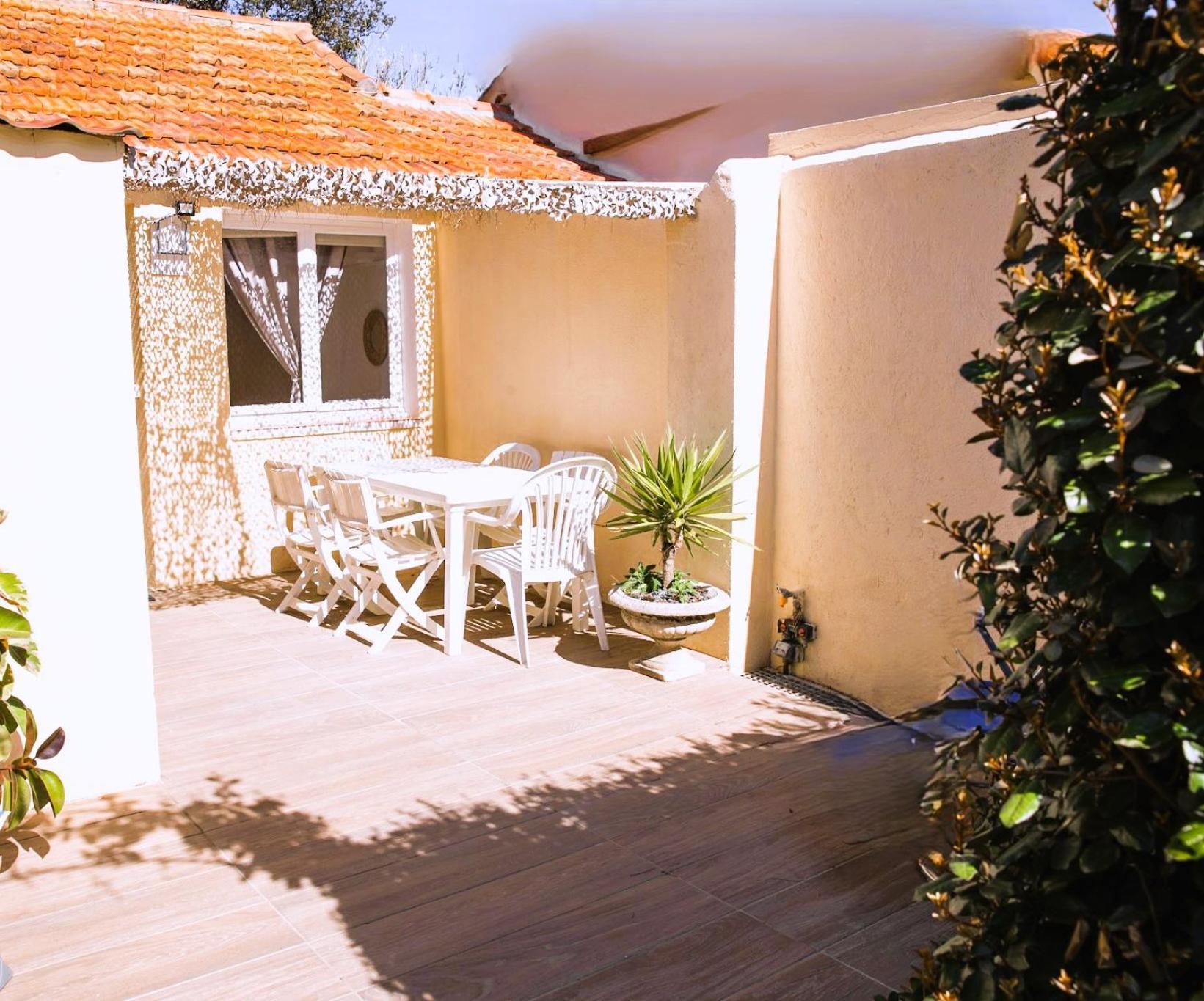 Reve D'Azur, Mazet En Bord De Mer, Parking, Piscine Partagee, Terrasse Bbq & Draps Inclus La Nartelle, 1 Salon, 1 Chambre, 1 Cuisine , 1 Sdb Sainte-Maxime Eksteriør billede